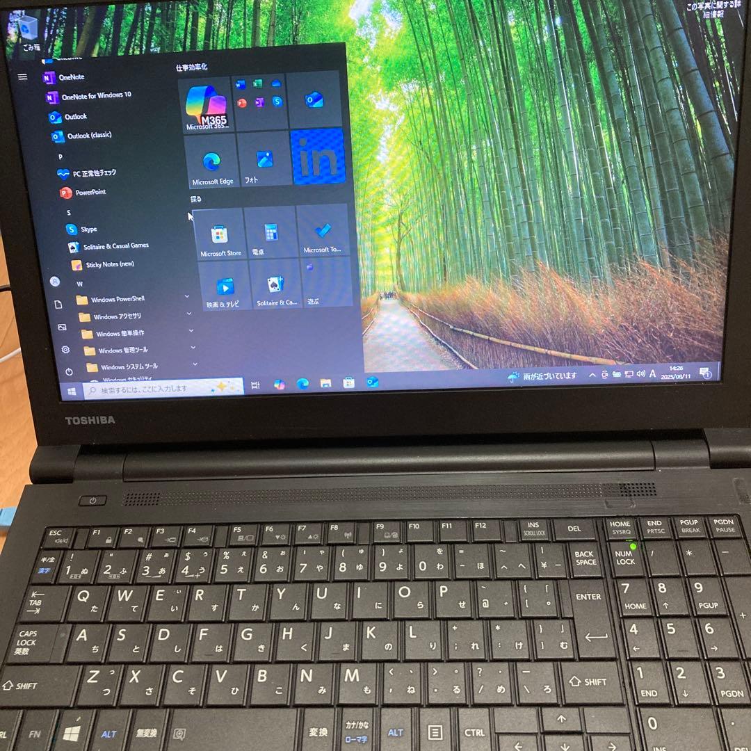 TOSHIBA 15.6インチ ノートPC Windows 10