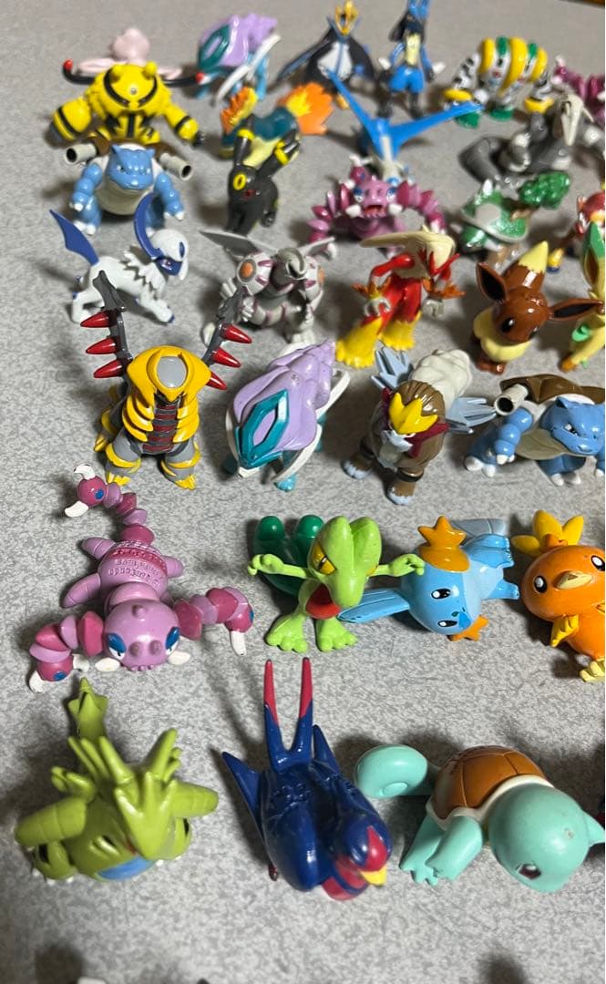 ポケモン　フィギュア　モンコレ　まとめ売り　刻印入り　当時物　63個