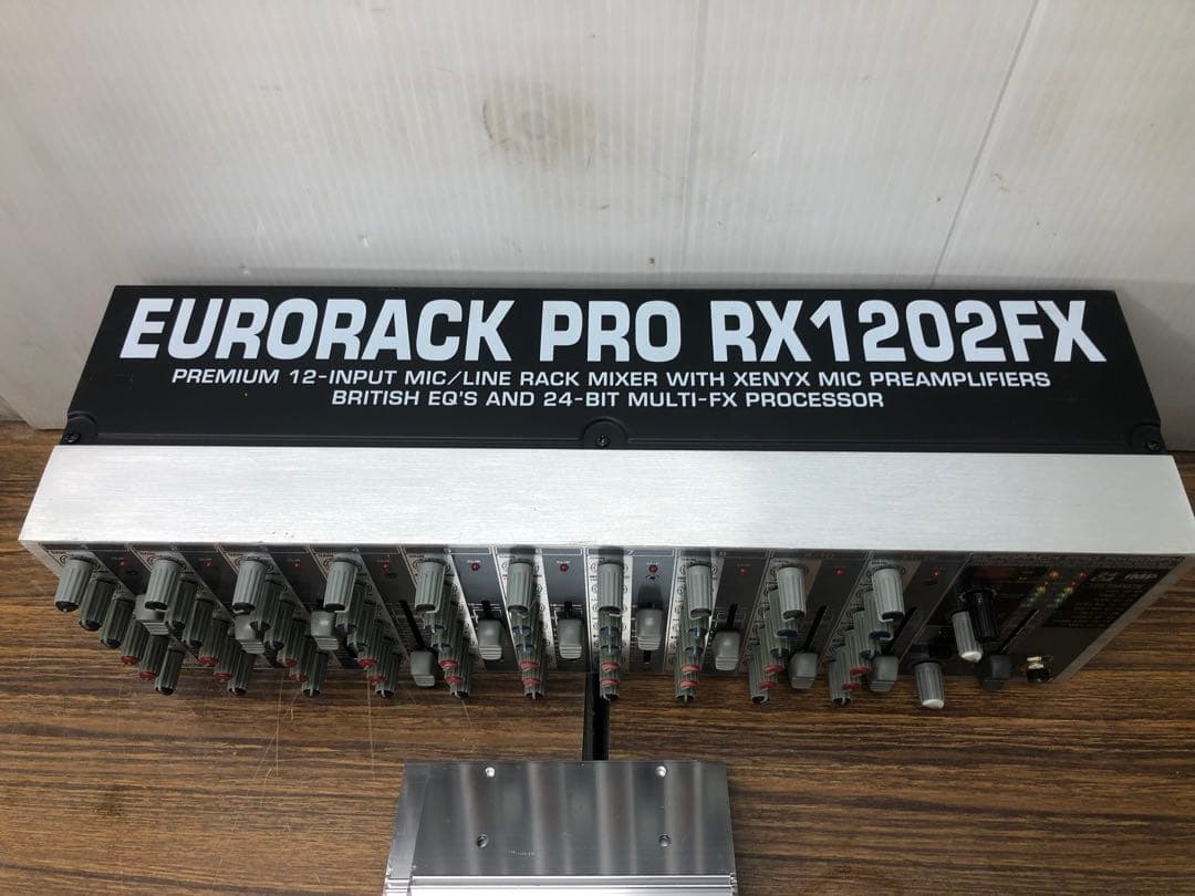 Behringer eurorack pro RX1202FX ラインミキサー