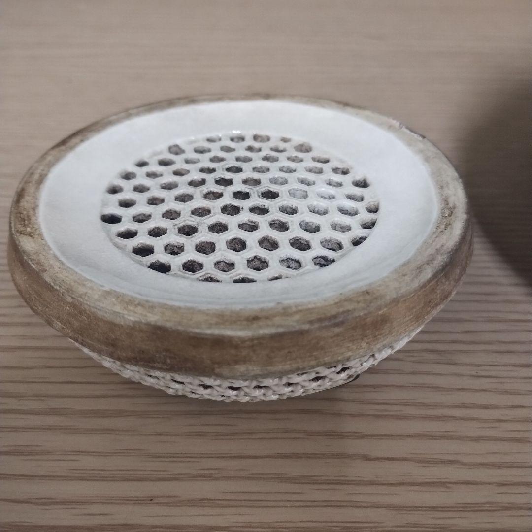 透かし彫りの香炉 青い獅子