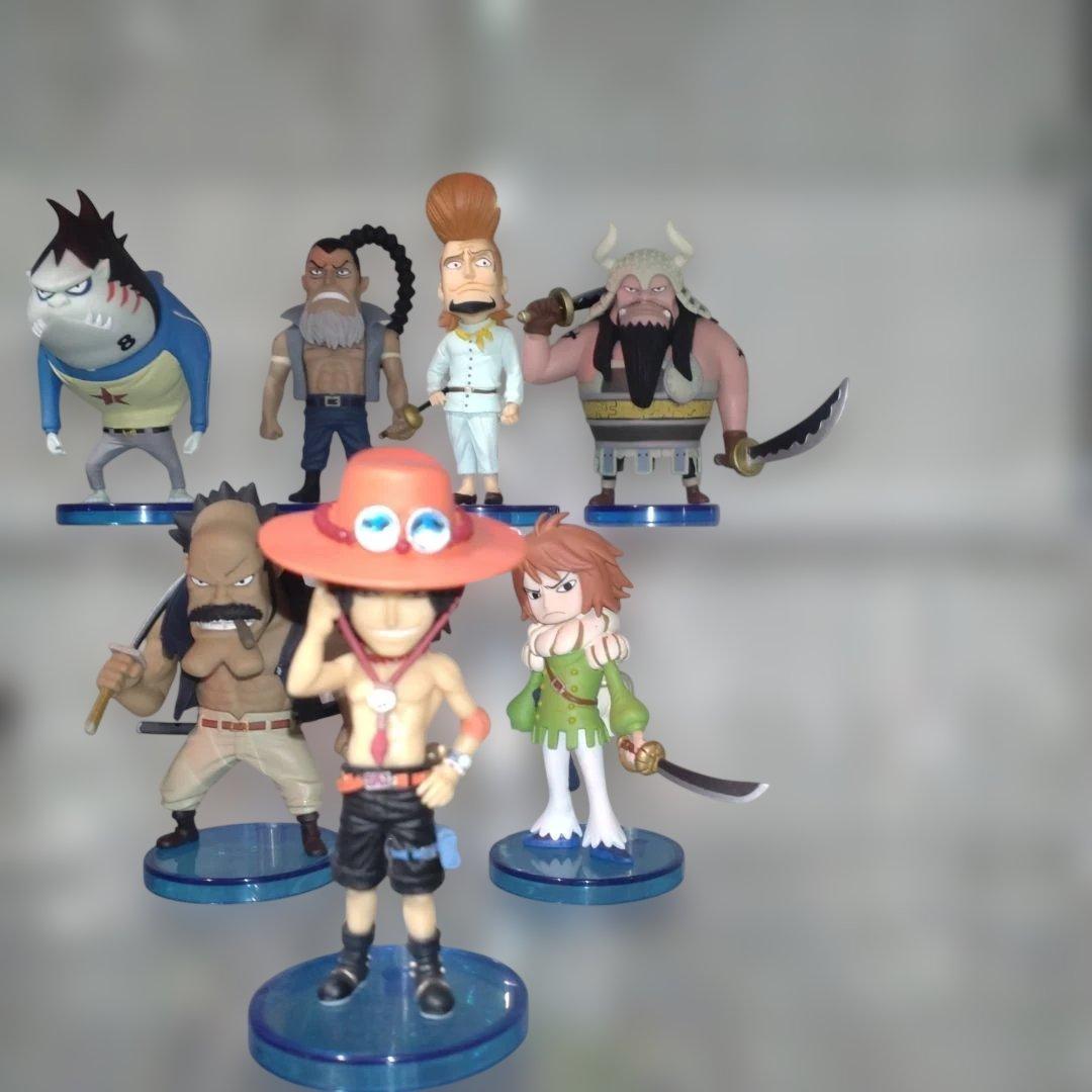 ワンピース　ワールドコレクタブルフィギュア 白ひげ海賊団 32 33 17体