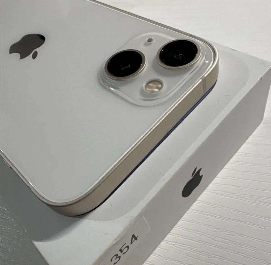 ひろ  iPhone 13 256GB スターライト SIMフリー 極美品