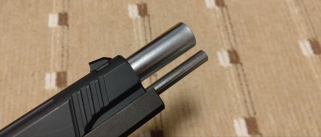 ハイキャパ5.1 D.O.R CAL .45 GBB 予備マガジン付