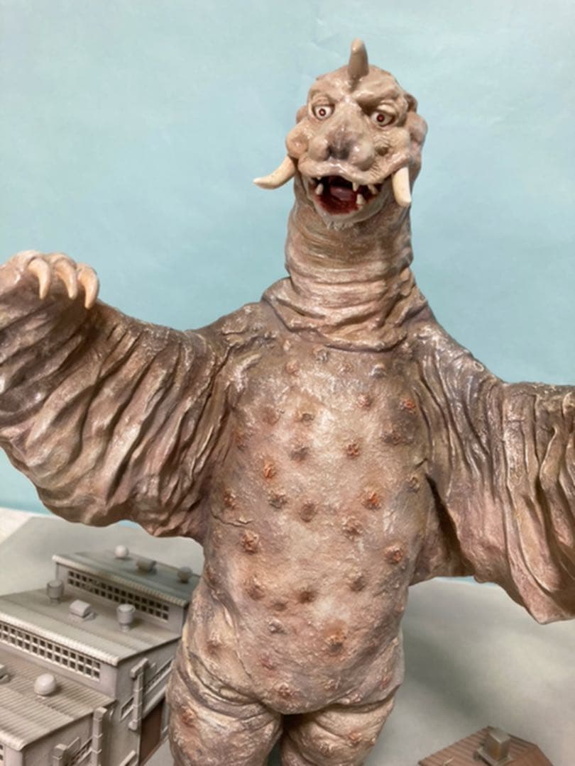 ビリケン商會　ペギラ29cm [カスタム・完成品]超レア + 建物+ミニカー