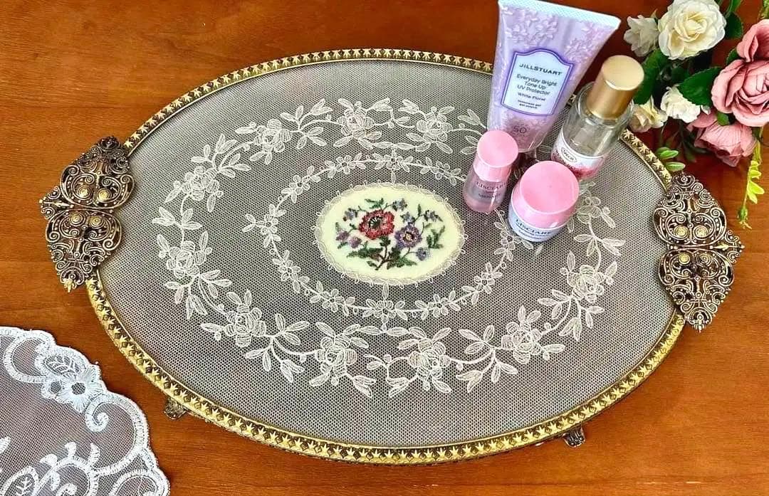 【匿名配送】ドレッシングトレイ　イギリス　アンティーク　雑貨　プチポワン