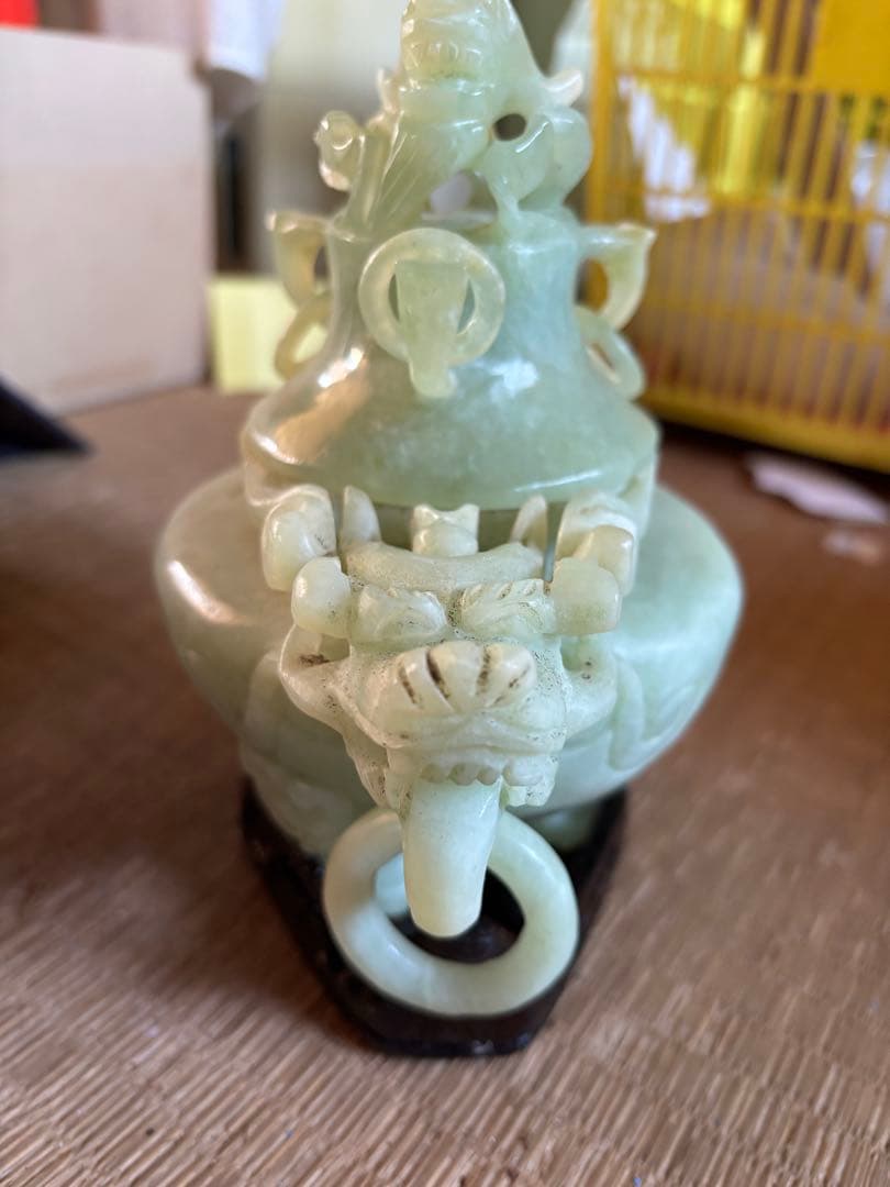 中国美術 玉製 龍彫刻 香炉 台座付き 古美術 置物