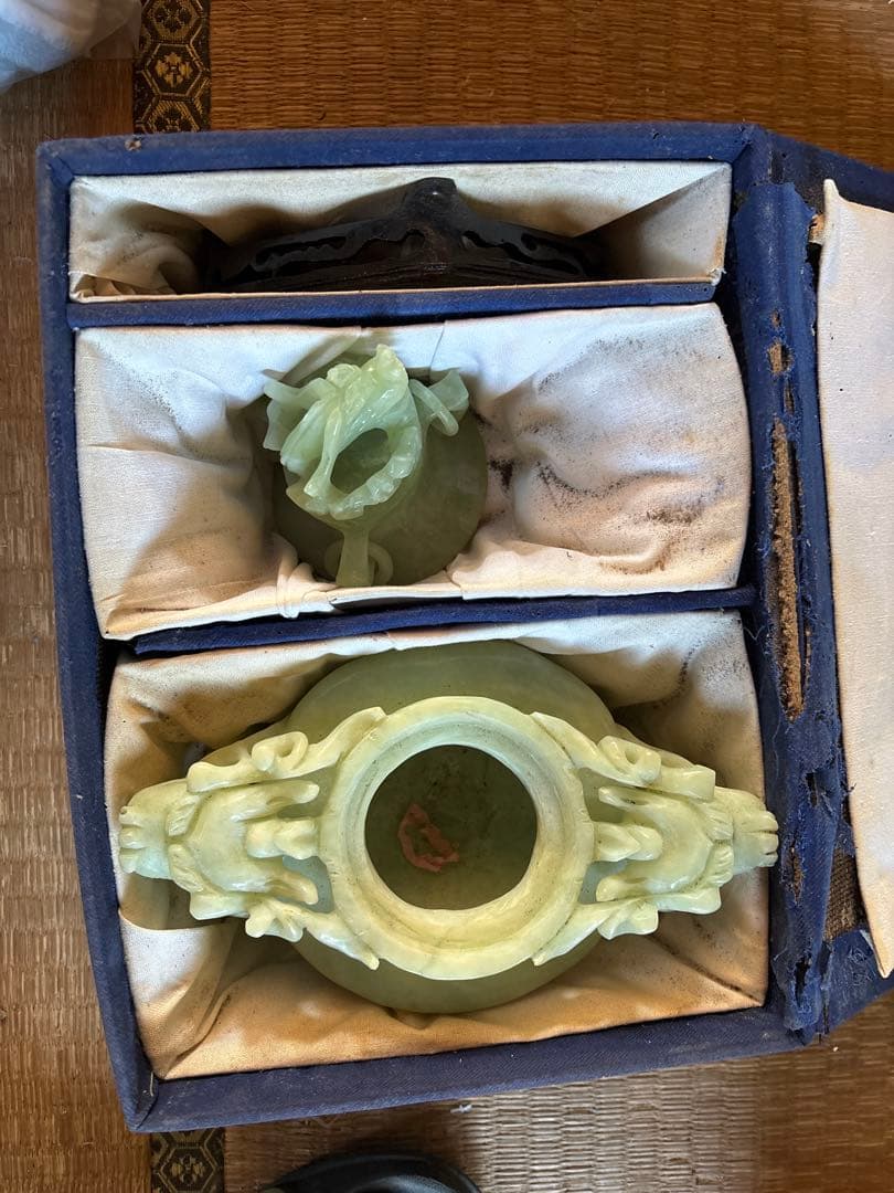 中国美術 玉製 龍彫刻 香炉 台座付き 古美術 置物