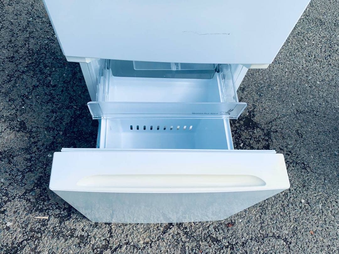 ✅ヤマダ電機ノンフロン冷凍冷蔵庫✅ ✅YRZ-F15E1✅送料設置無料