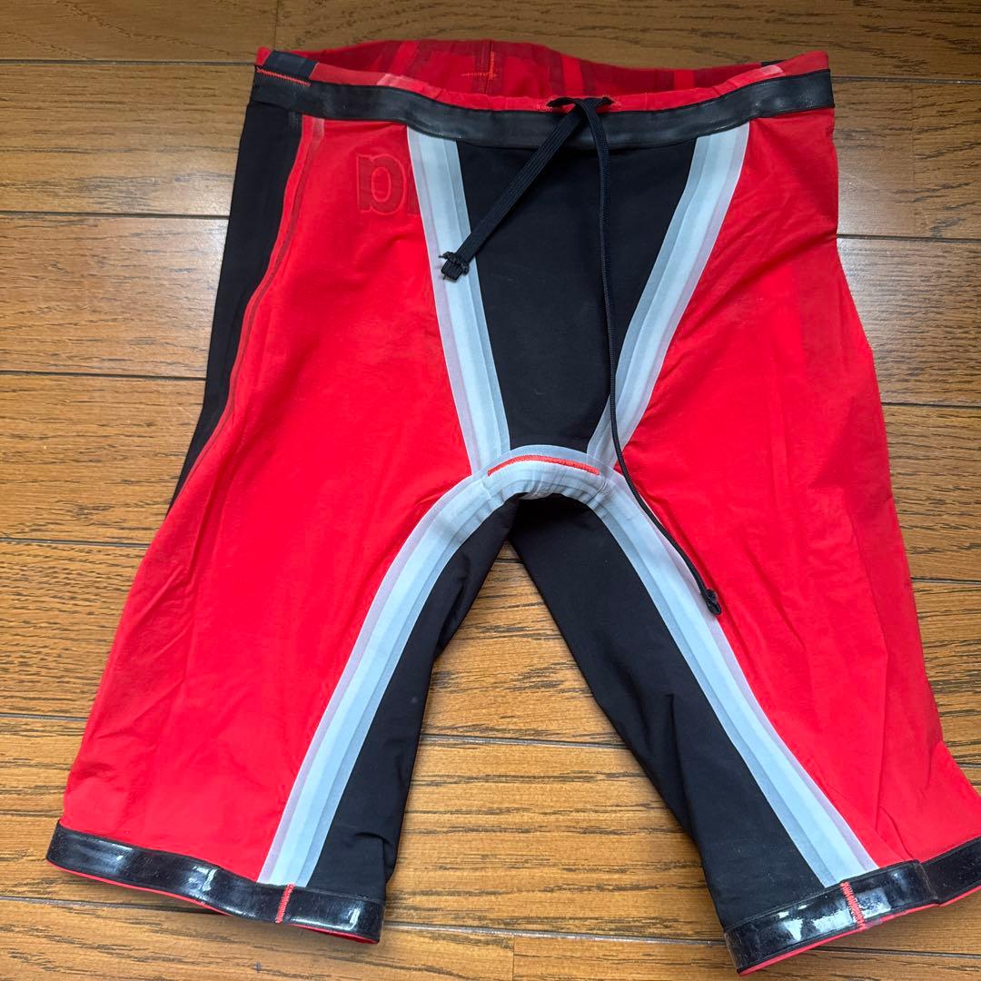 arena FINA公認 競泳用高速水着 レッド　サイズSSS