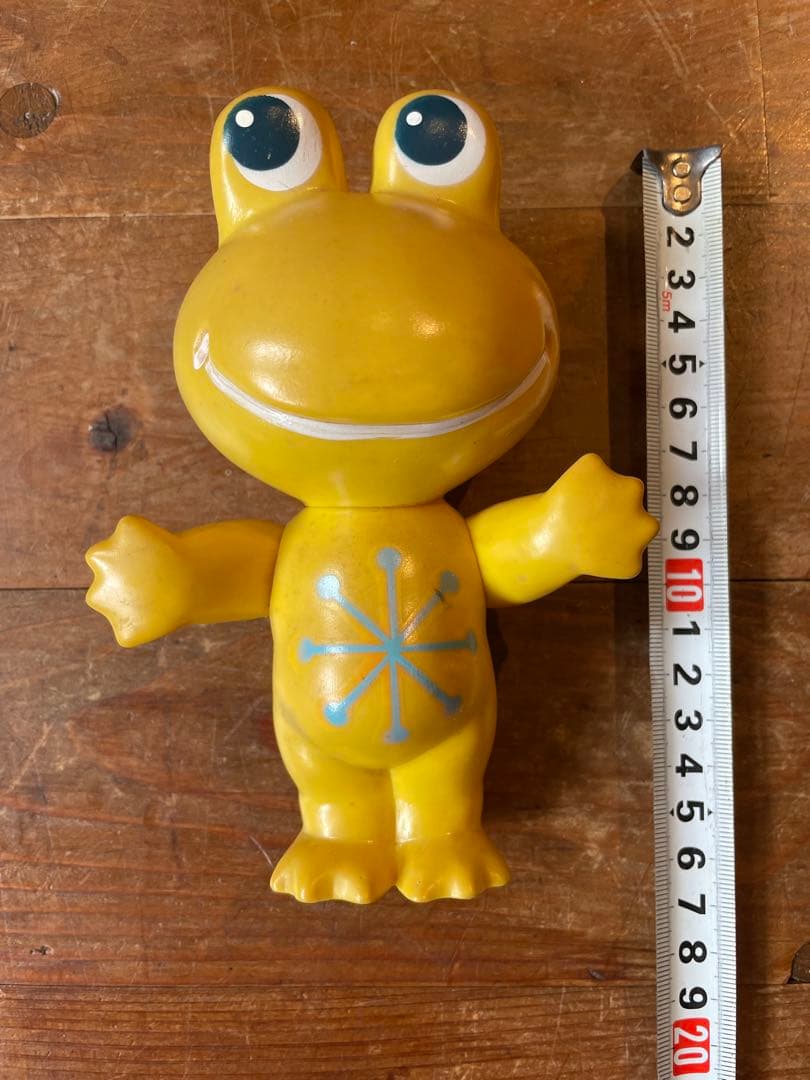 新春特別値下げ❣️コーワ ケロちゃん　イエロー カエル 花火 ソフビ人形 企業モノ