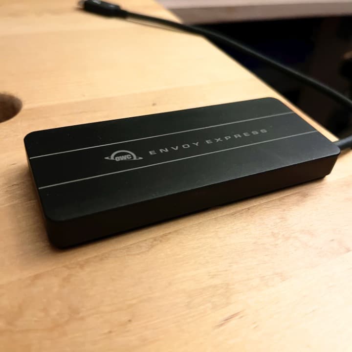 OWC Envoy Express 外付けSSD (NVMe) ケース