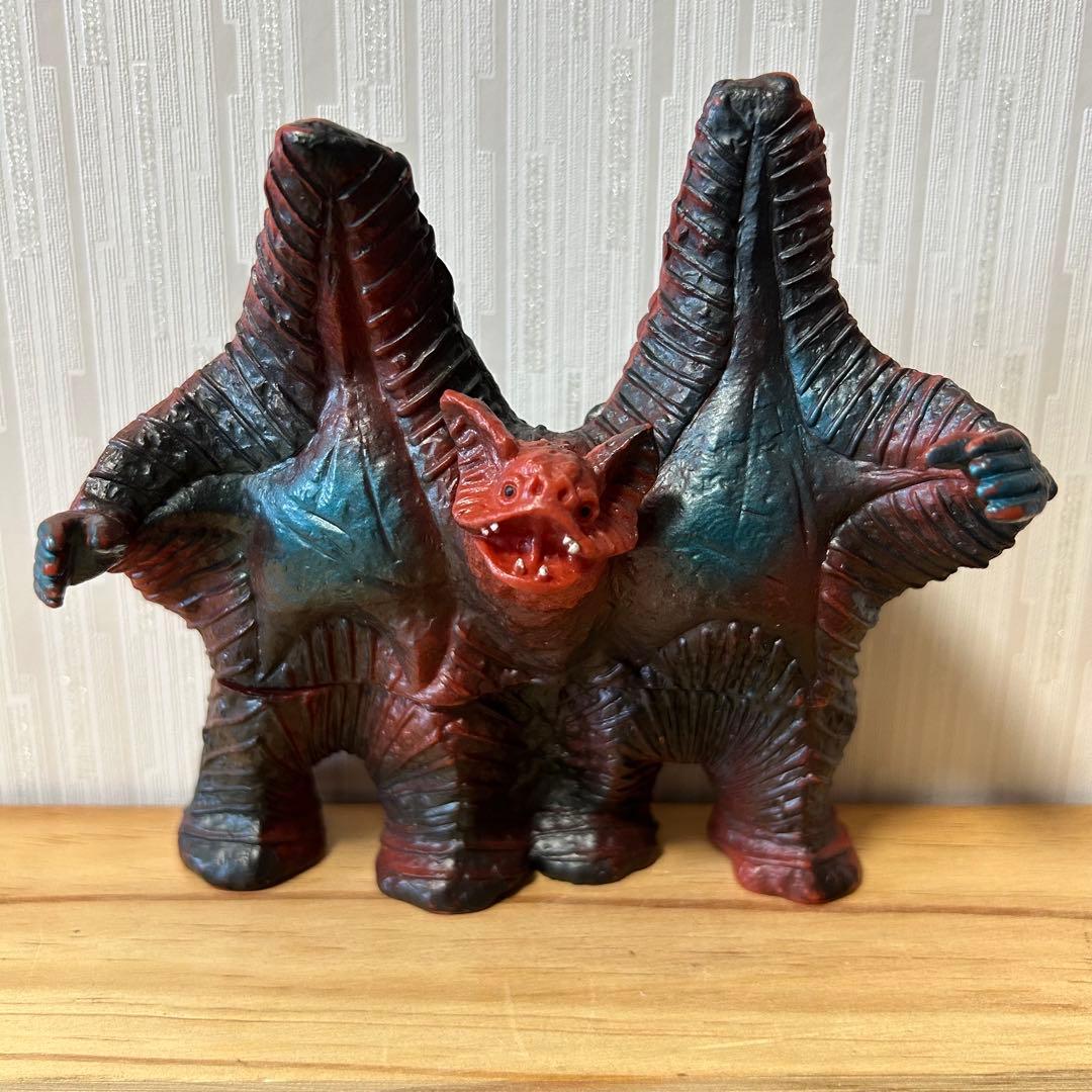 ウルトラマン　ペスター　ソフビ　ポピー　当時物　年代物