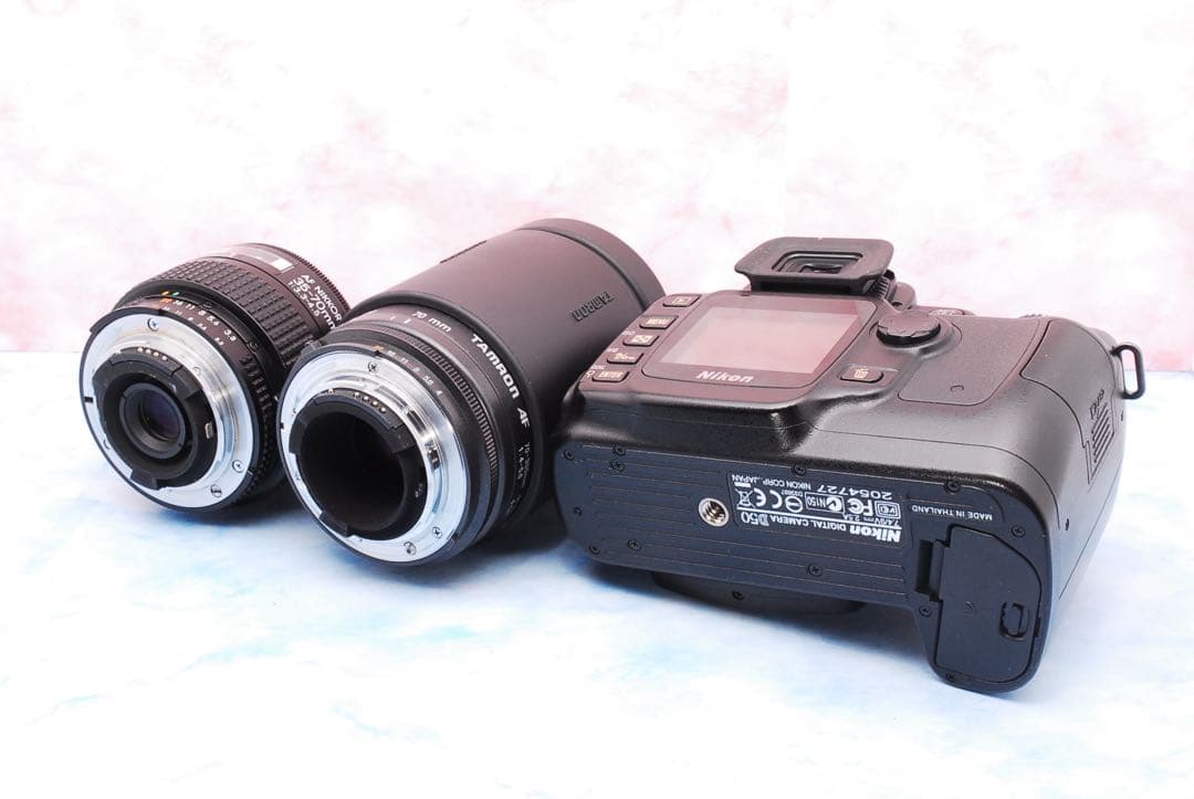☆お手頃価格☆Nikon D50☆一眼レフカメラ☆超望遠レンズ付Wレンズ