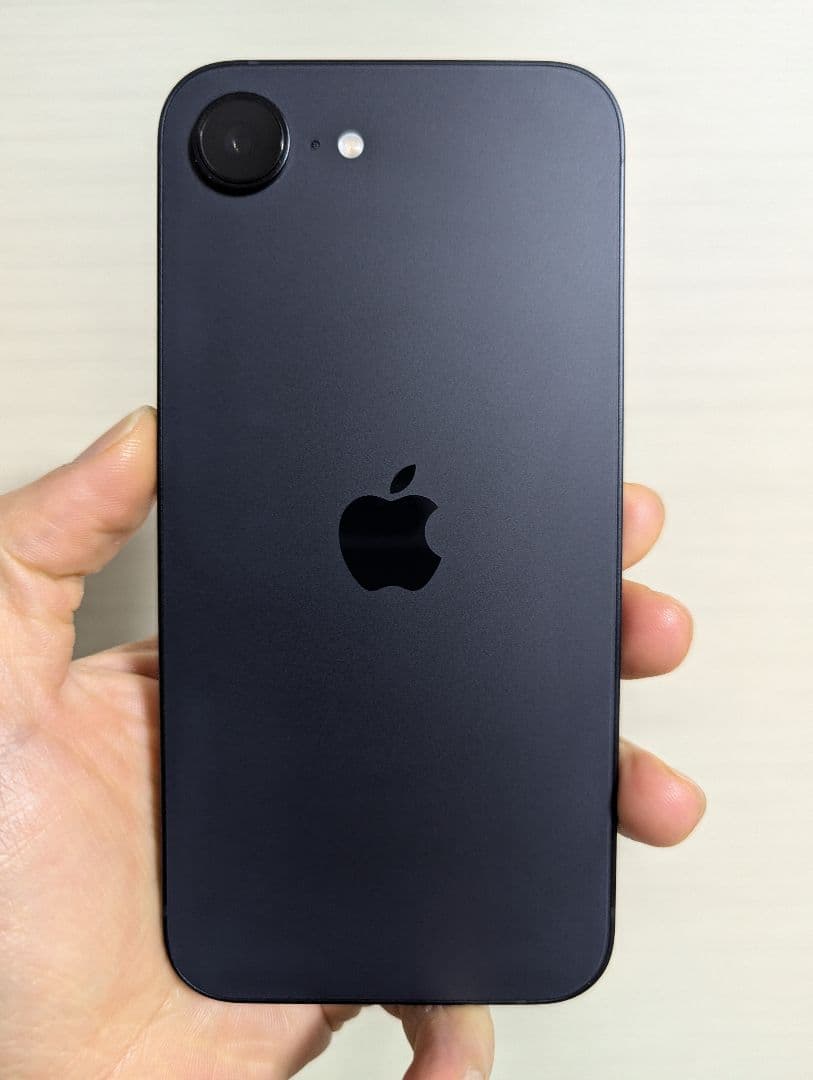 未使用に近い IPhone 16e 128GB ブラック（日本版）