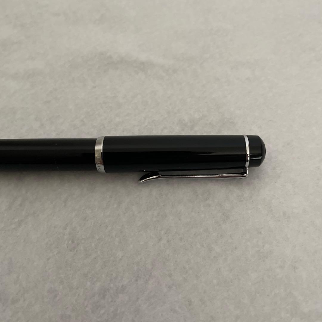 Pelikan ブラック 万年筆 ケース付き