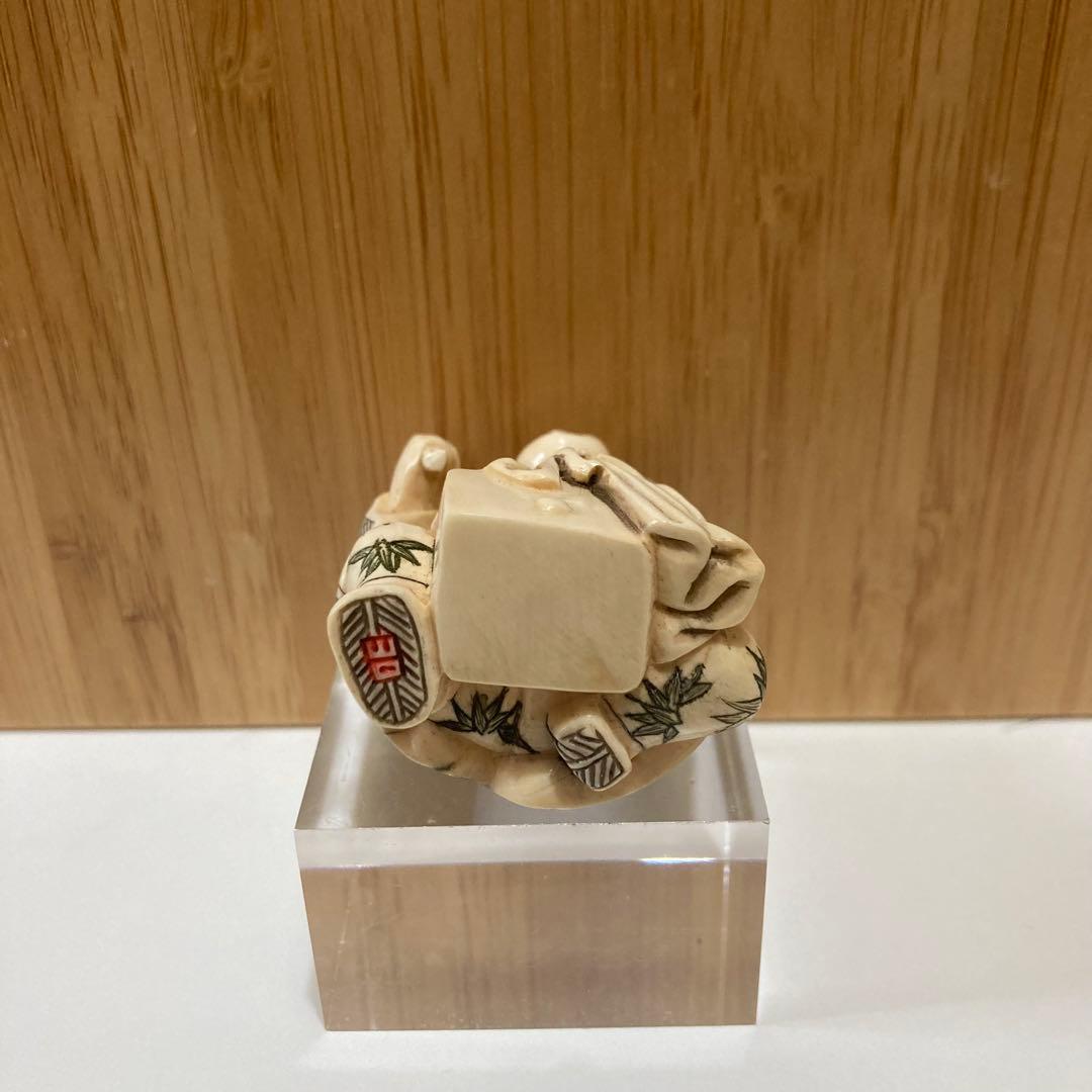 骨董 骨董品 根付け 根付 マンモス 置物 在銘 山口提げ物 彫刻