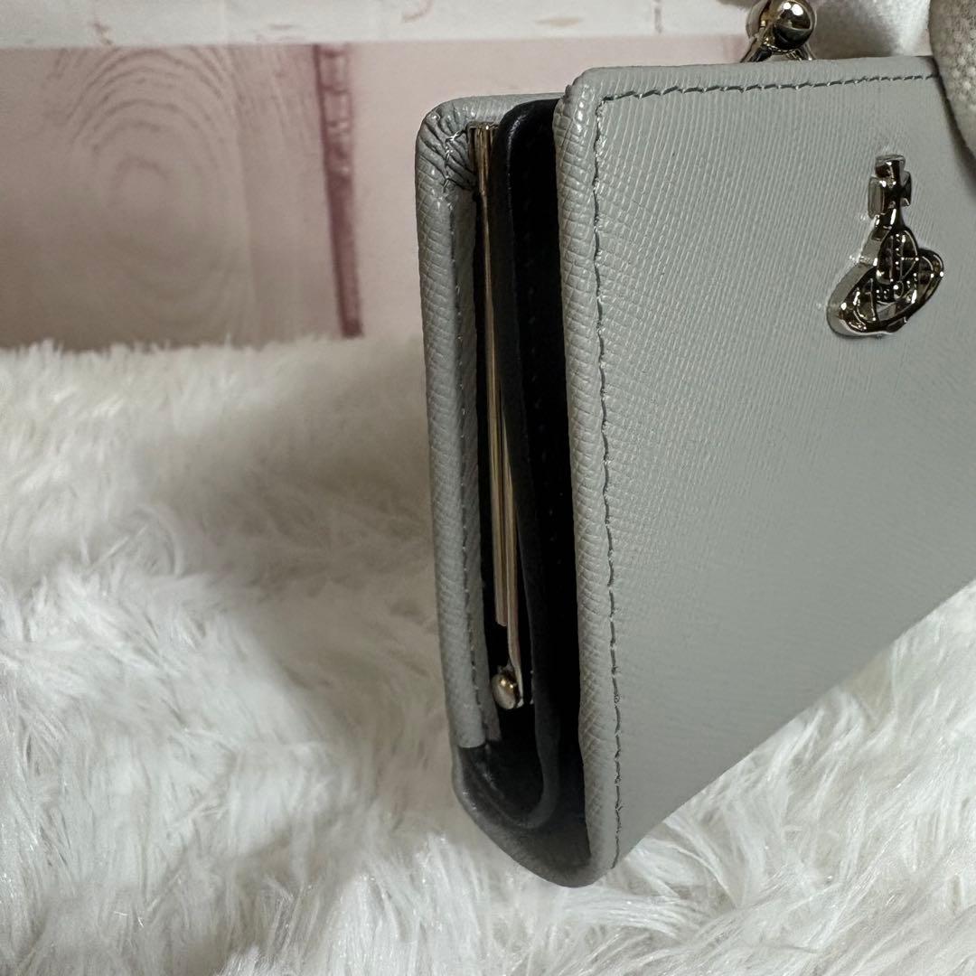 【人気・新品未使用】ヴィヴィアンウエストウッド 二つ折財布　グレー クリスマス