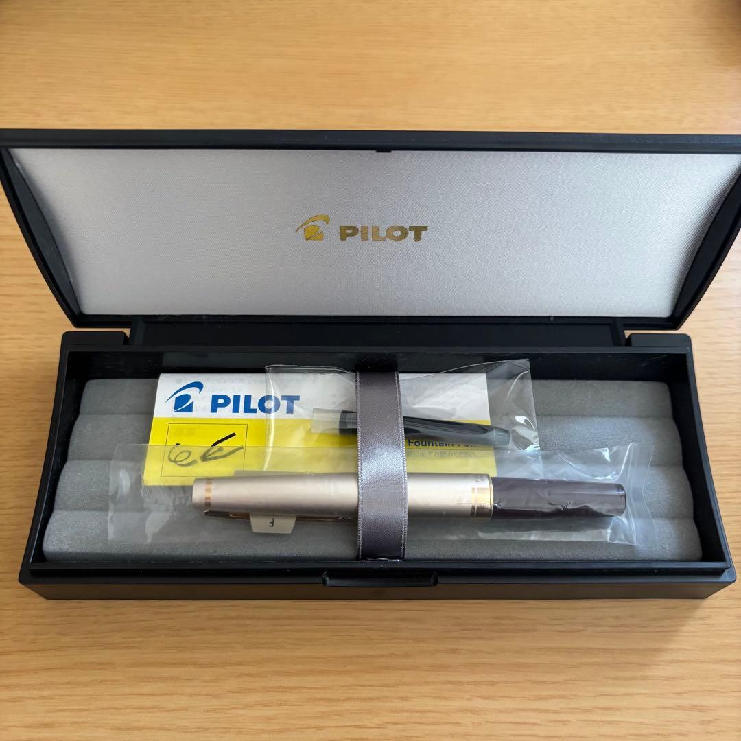 パイロット エリート ディープレッド ペン先 F（細字）　未使用品　超美品　廃盤