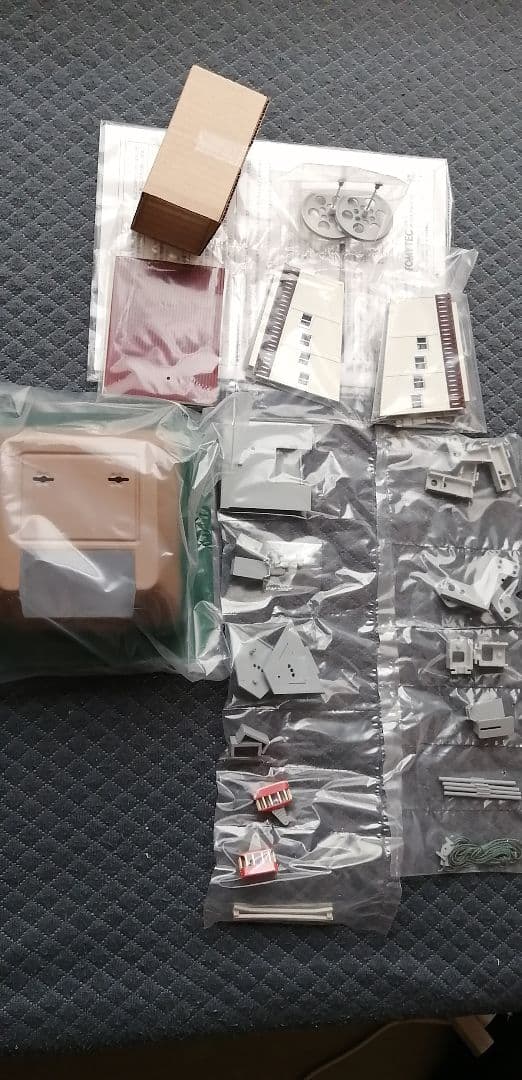 R*8様 タイムセール本日終了　TOMYTECトミーテック　ロープウェイ