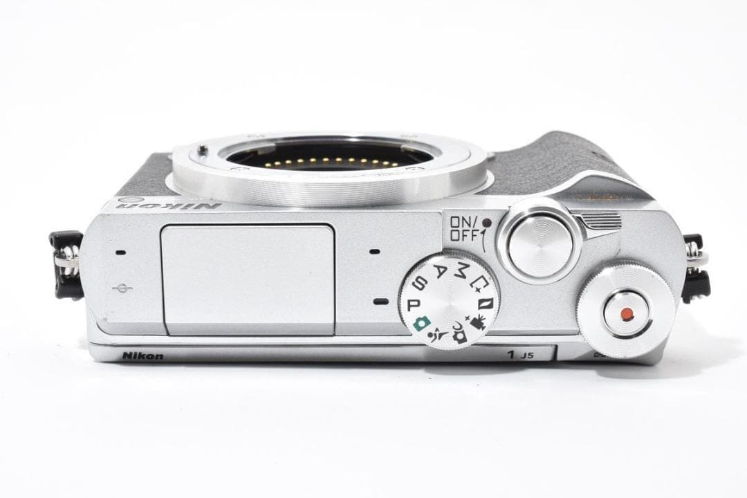 【大人気】 Nikon ニコン 1 J5 シルバー ボディ ミラーレス一眼カメラ