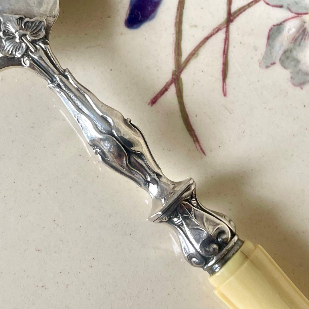 アンティーク　純銀製オイスターフォーク2本&ナイフレストピュイフォルカ3点セット