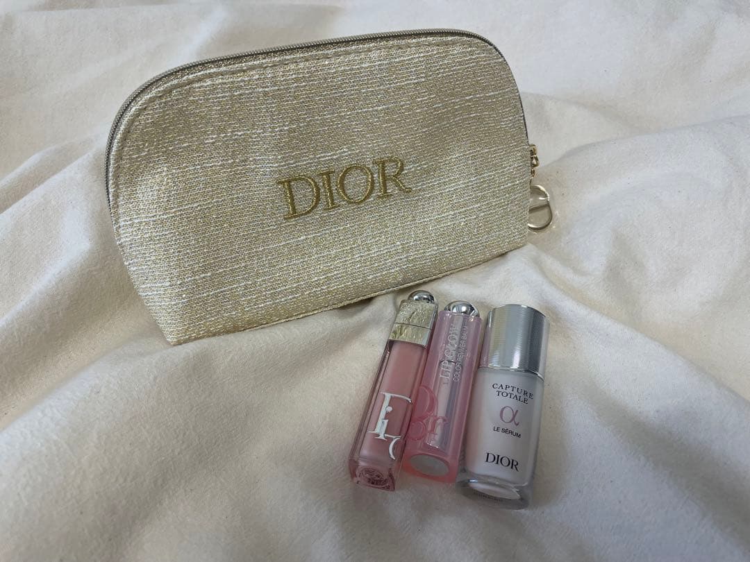 HermosoLago ディオール ホリデー オファー 2024