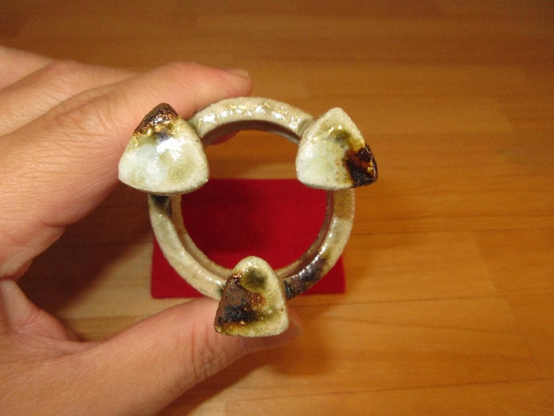 送料込【逢絢亭】茶道具 蓋置 美濃焼 美濃伊賀 五徳の形 加藤弥右衛門 共箱入り