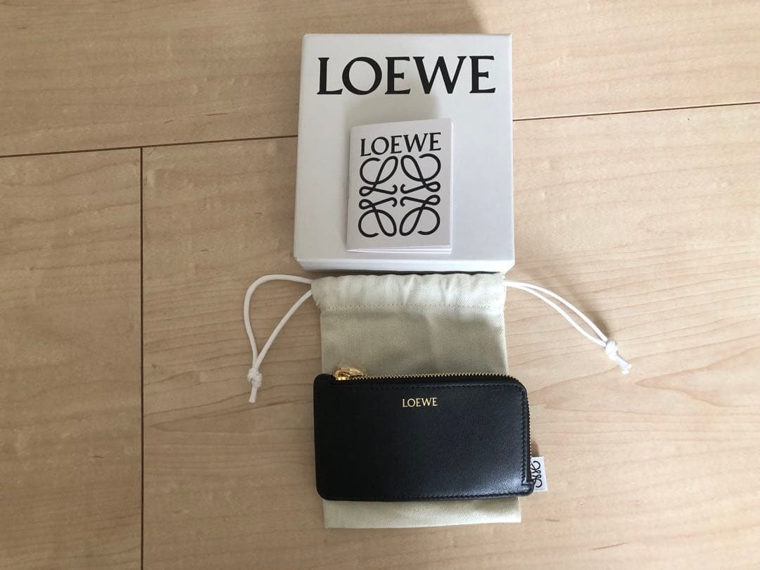 新品　ロエベ　ホルダーペブル