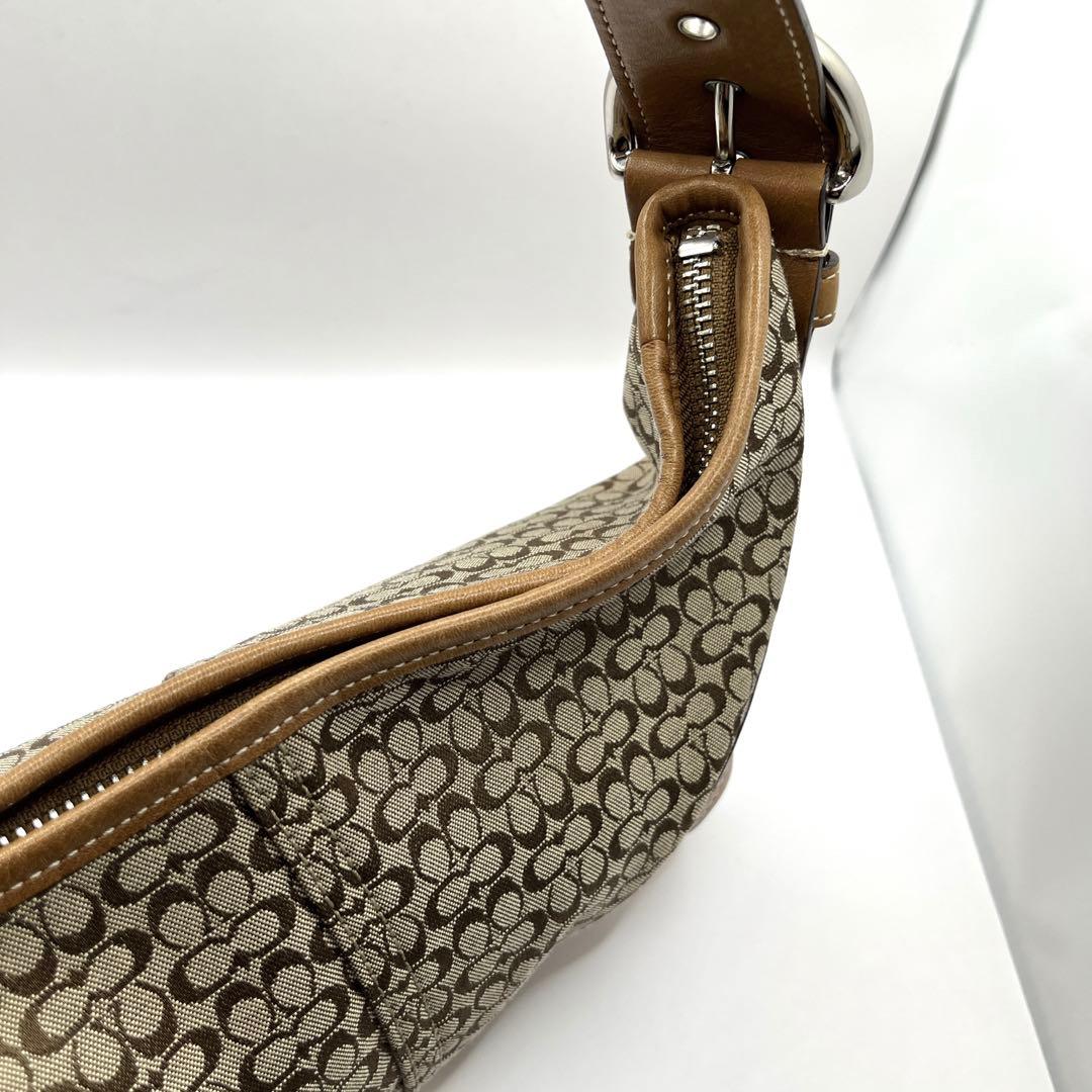 美品コーチ ミニ ホーボー ハンドバッグ シグネチャー Small Hobo