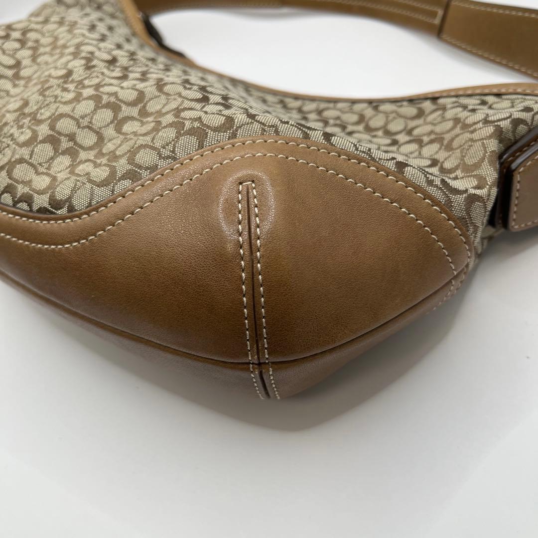 美品コーチ ミニ ホーボー ハンドバッグ シグネチャー Small Hobo