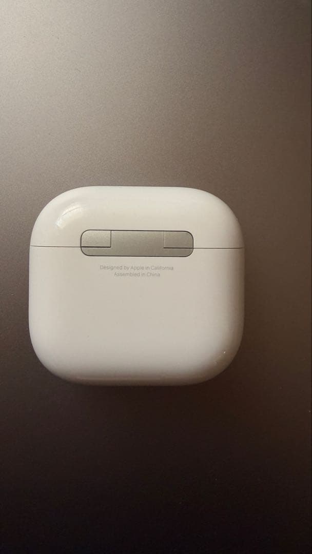 AirPods本体 ワイヤレス充電ケース付き