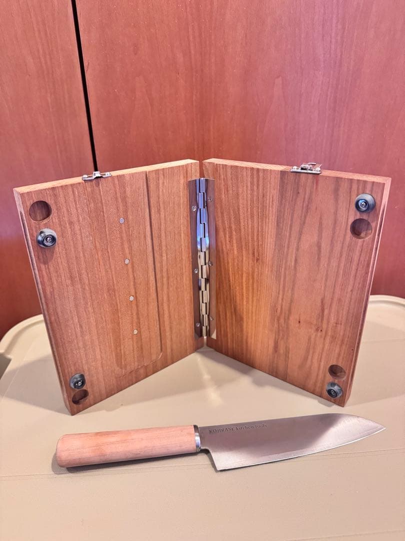 TOKUI VIDEO STORE こじらせ包丁&折り畳みまな板 go out