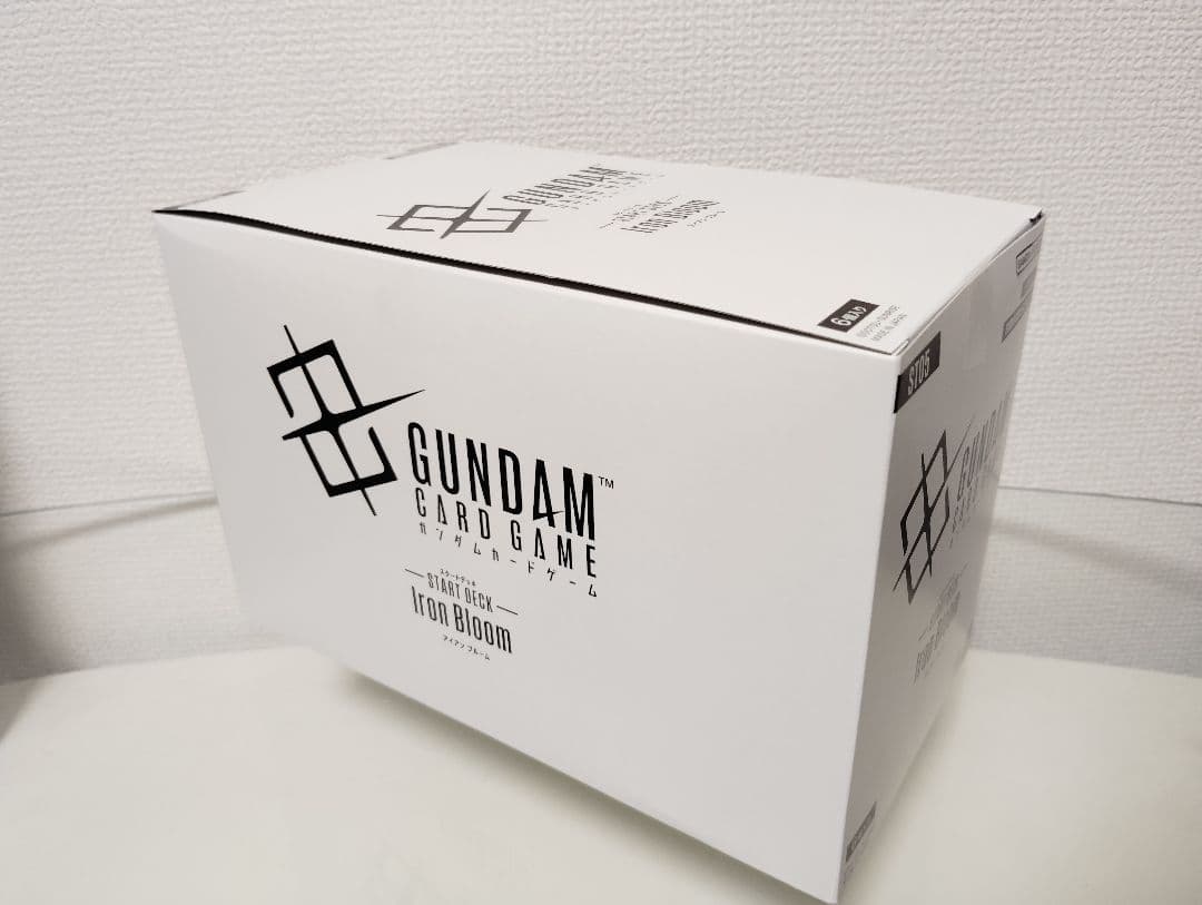 ガンダムカードゲーム　iron bloom 未開封６箱入りカートン