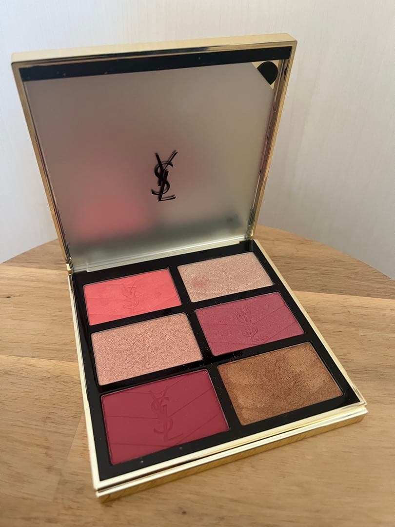 YSL クチュール フェイス パレット　ホリデー限定