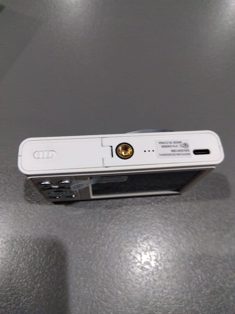 未使用　KEIYO AN-DC003 Wi-Fiデジタルカメラ　白　平成レトロ