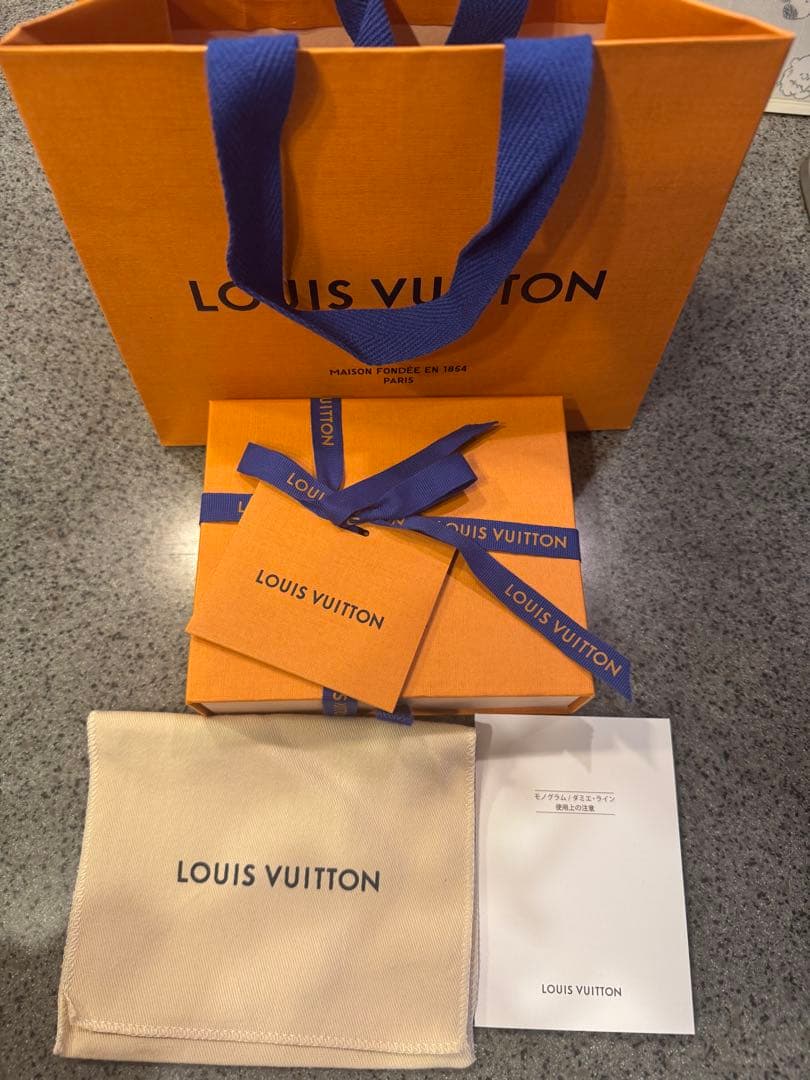 ルイ・ヴィトン 三つ折り財布 ヴィヴィエンヌ 中古