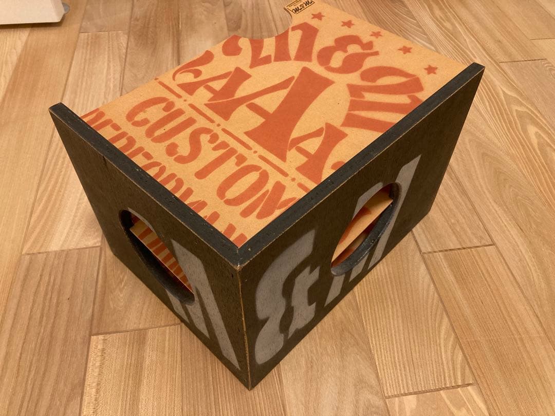 m&m custom performance furniture ペーパーラック