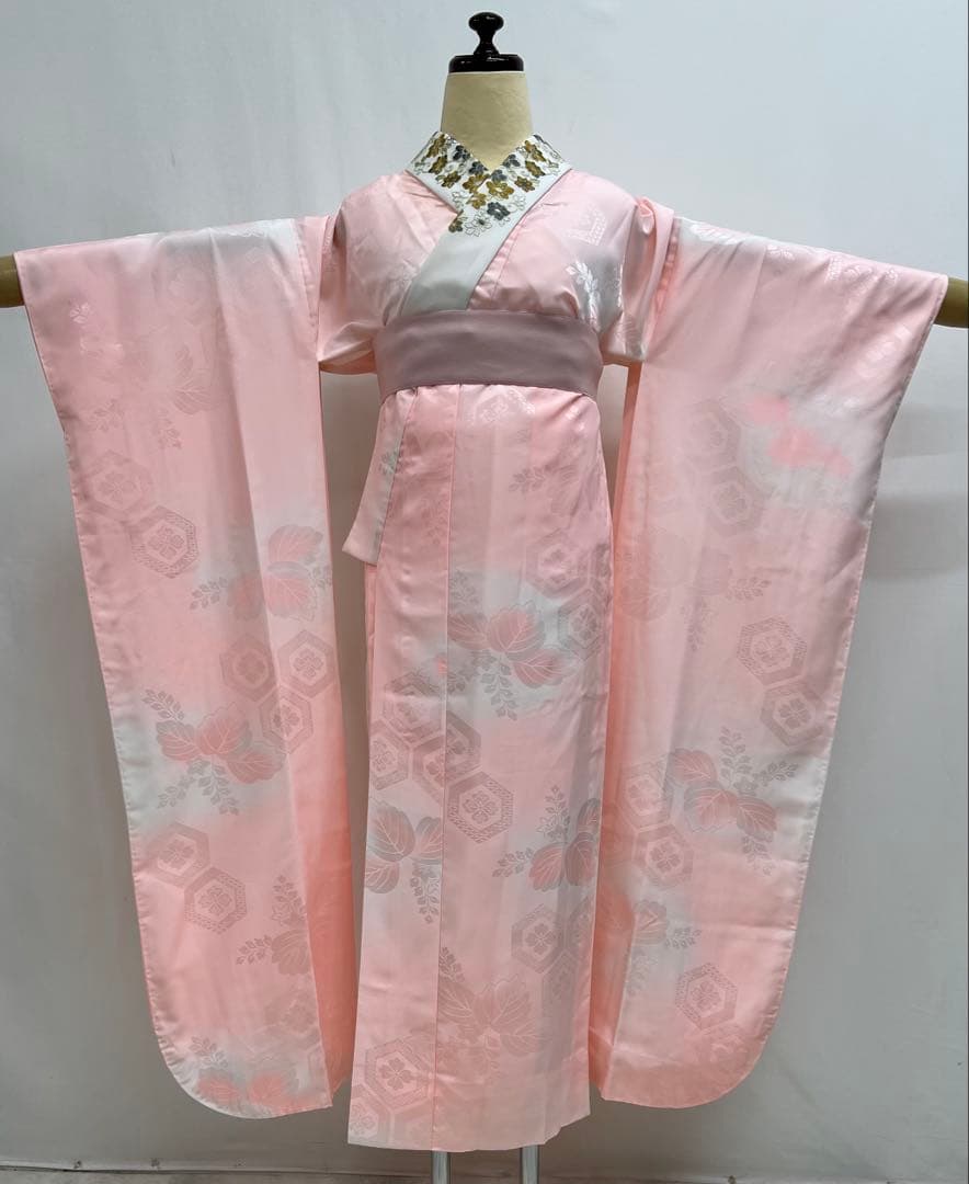 振り袖　フルセット　長襦袢　成人式　金彩加工　刺繍　全通袋帯　重ね襟付き656