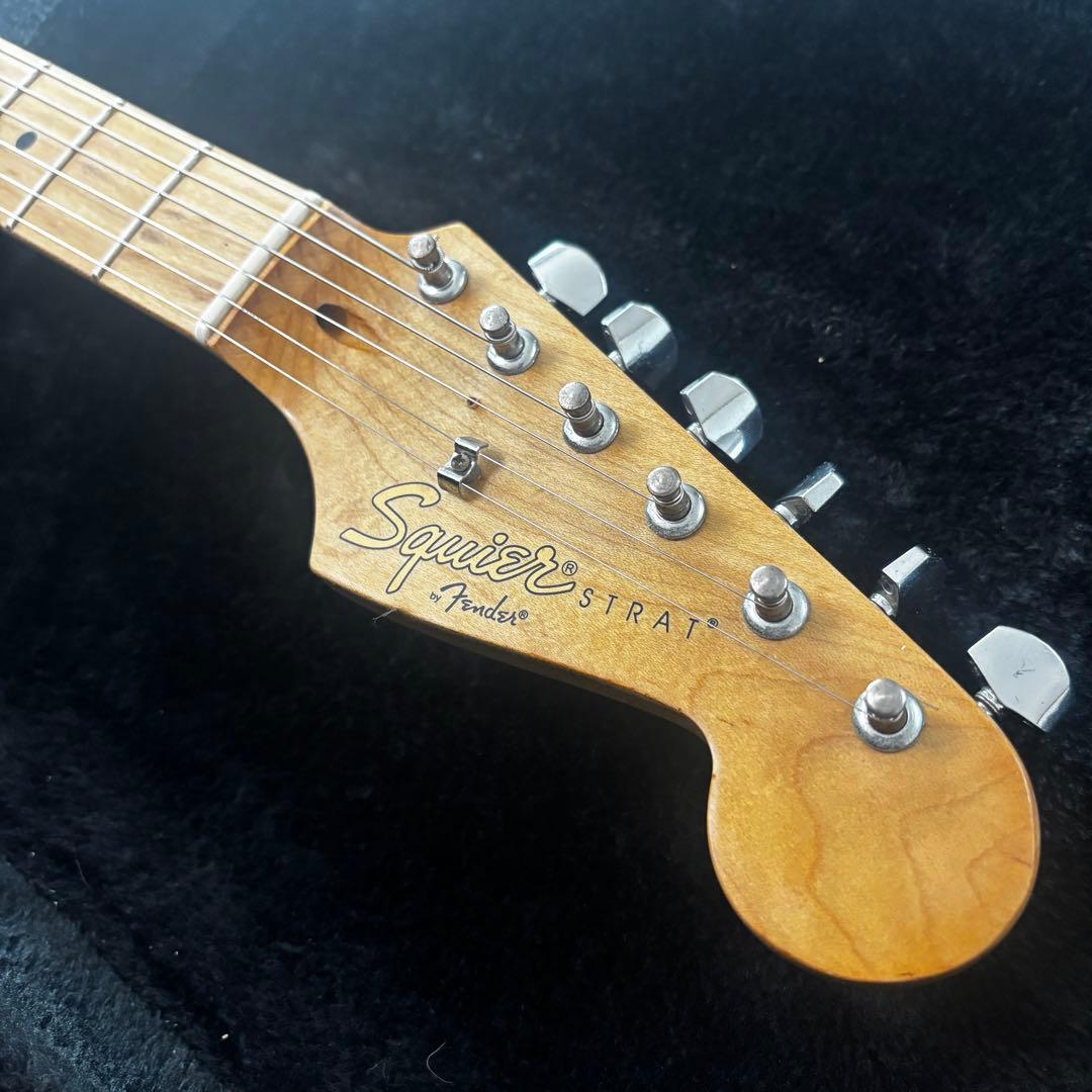 【人気のCAR】Squier by fender ストラトキャスター　2004年