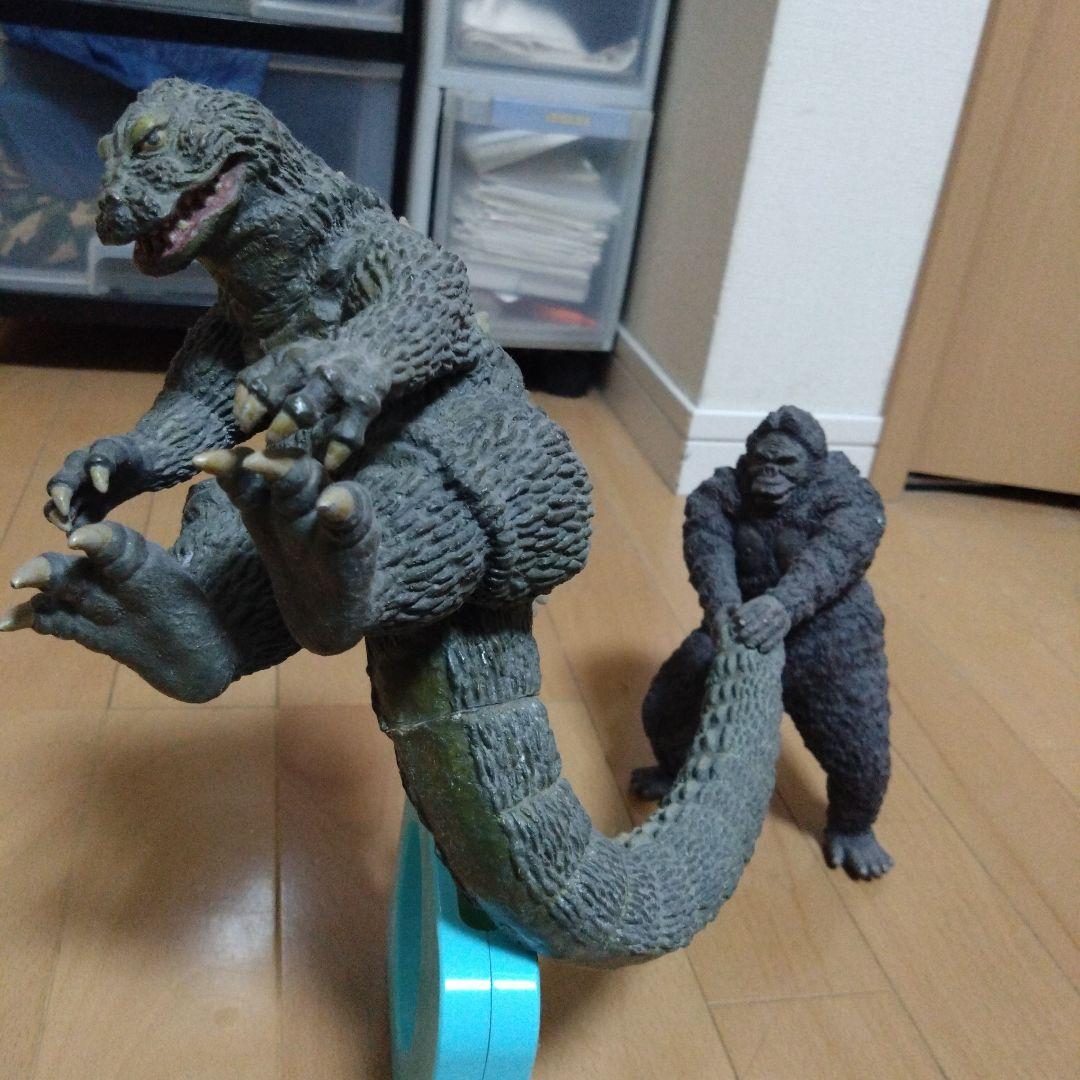 ゴジラフィギュア 約30cm スタンド付き