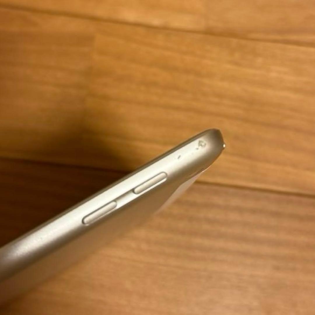 iPad 第6世代　Wi-Fi＋Cellularモデル 9.7インチ ケース付き