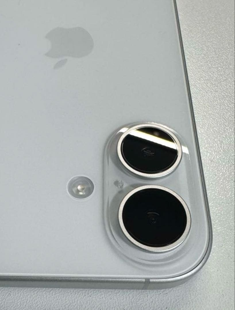 【美品】Apple iPhone16 128GB SIMフリー