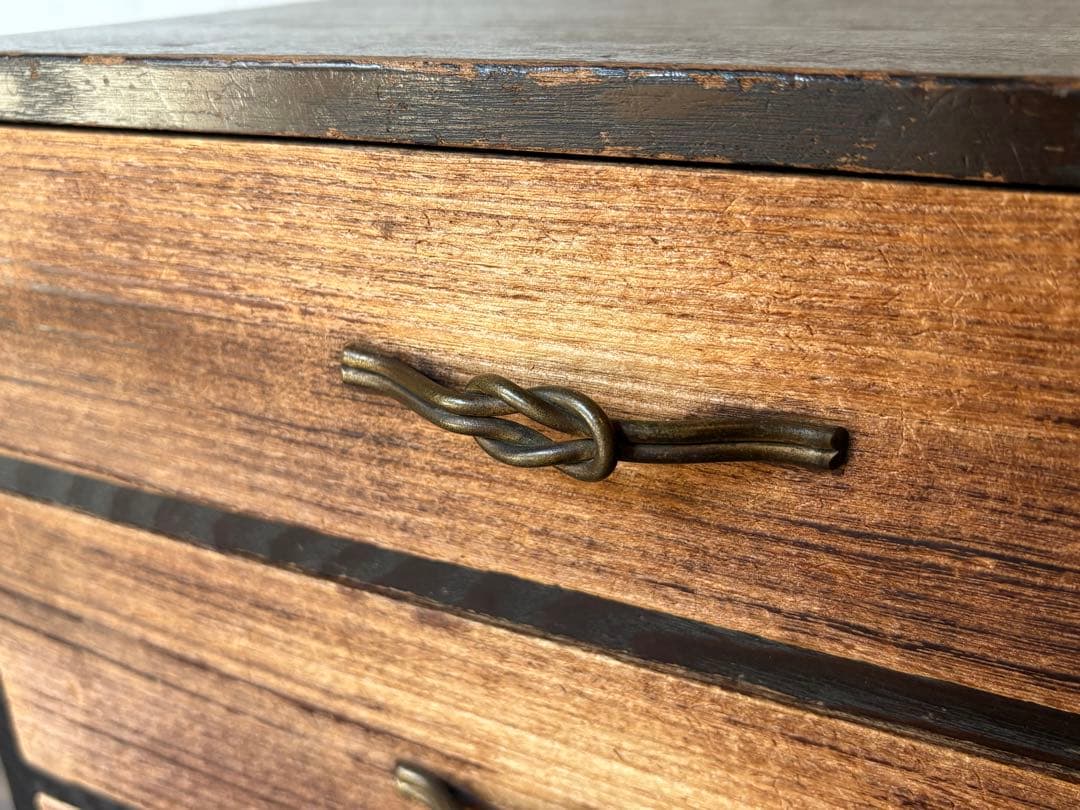 木目調4段引き出しタンス　アンティーク　レトロ