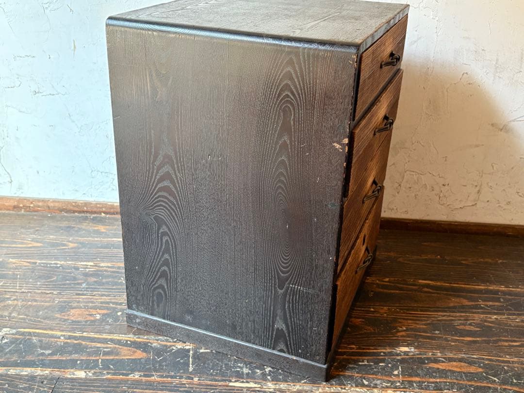 木目調4段引き出しタンス　アンティーク　レトロ