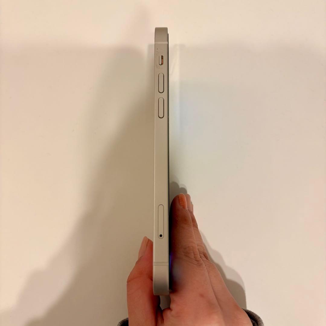 スマートフォン本体 Apple iPhone 12 64GB