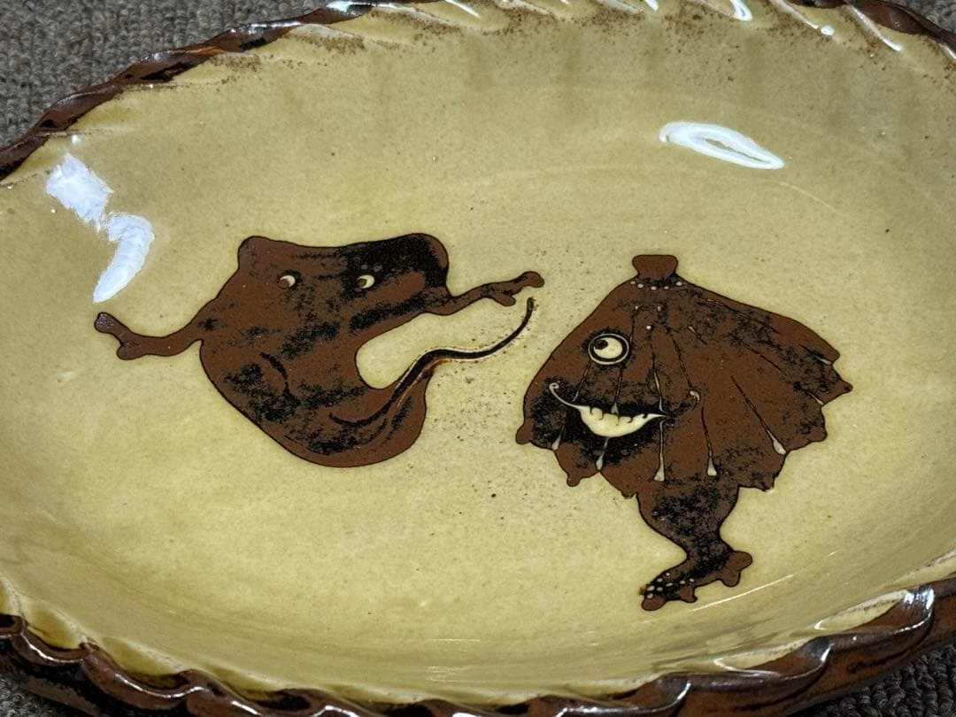 小島鉄平 スリップウェア 妖怪 いったんもめん から傘お化け