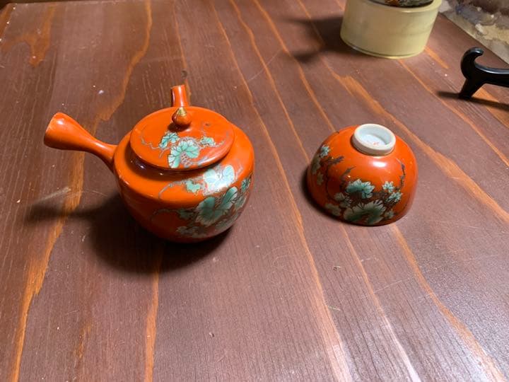 九谷焼 珊瑚紅釉 茶壺 直須 茶碗
