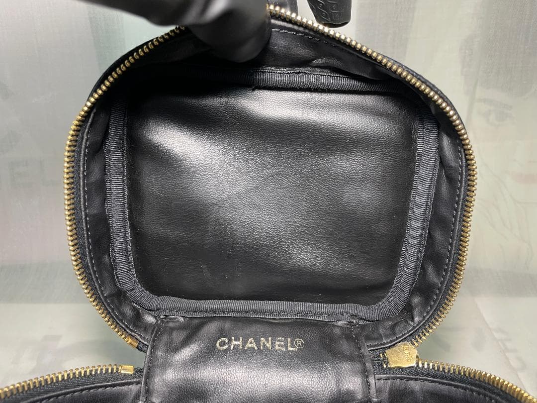 CHANEL　シャネル キャビアスキン ココマーク バニティ ヴァニティ　92