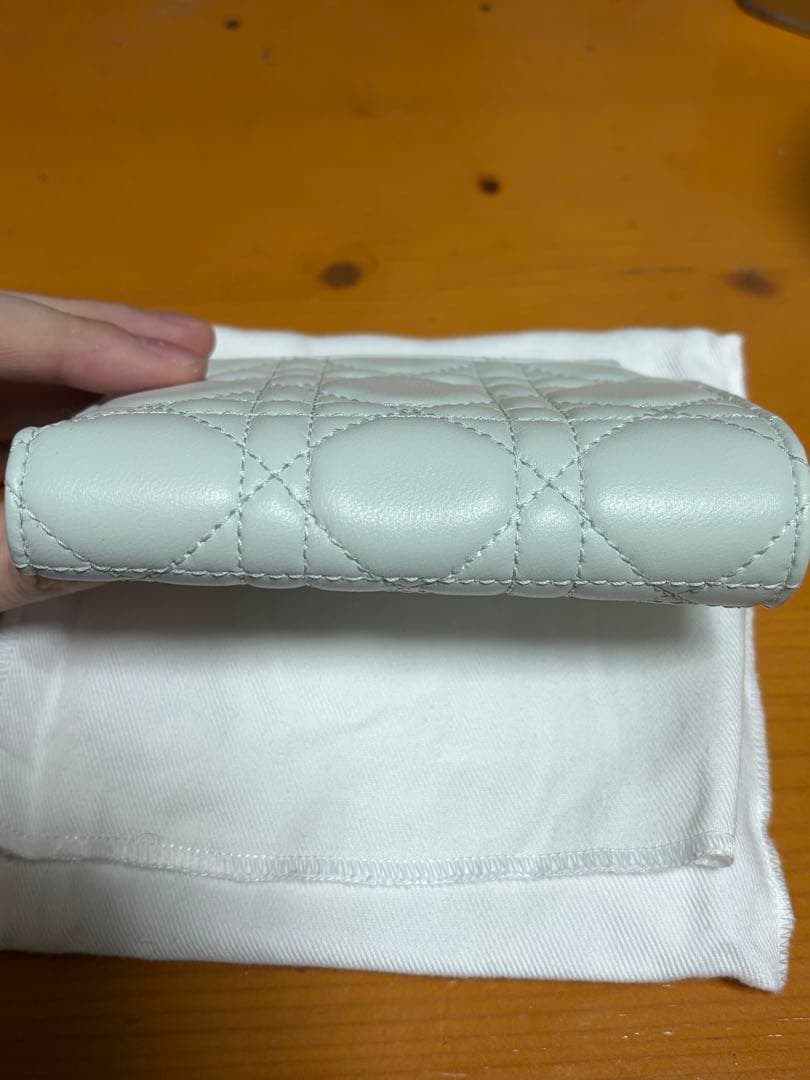 大幅値下げしました　「新品」LADY DIOR DAHLIA ウォレット