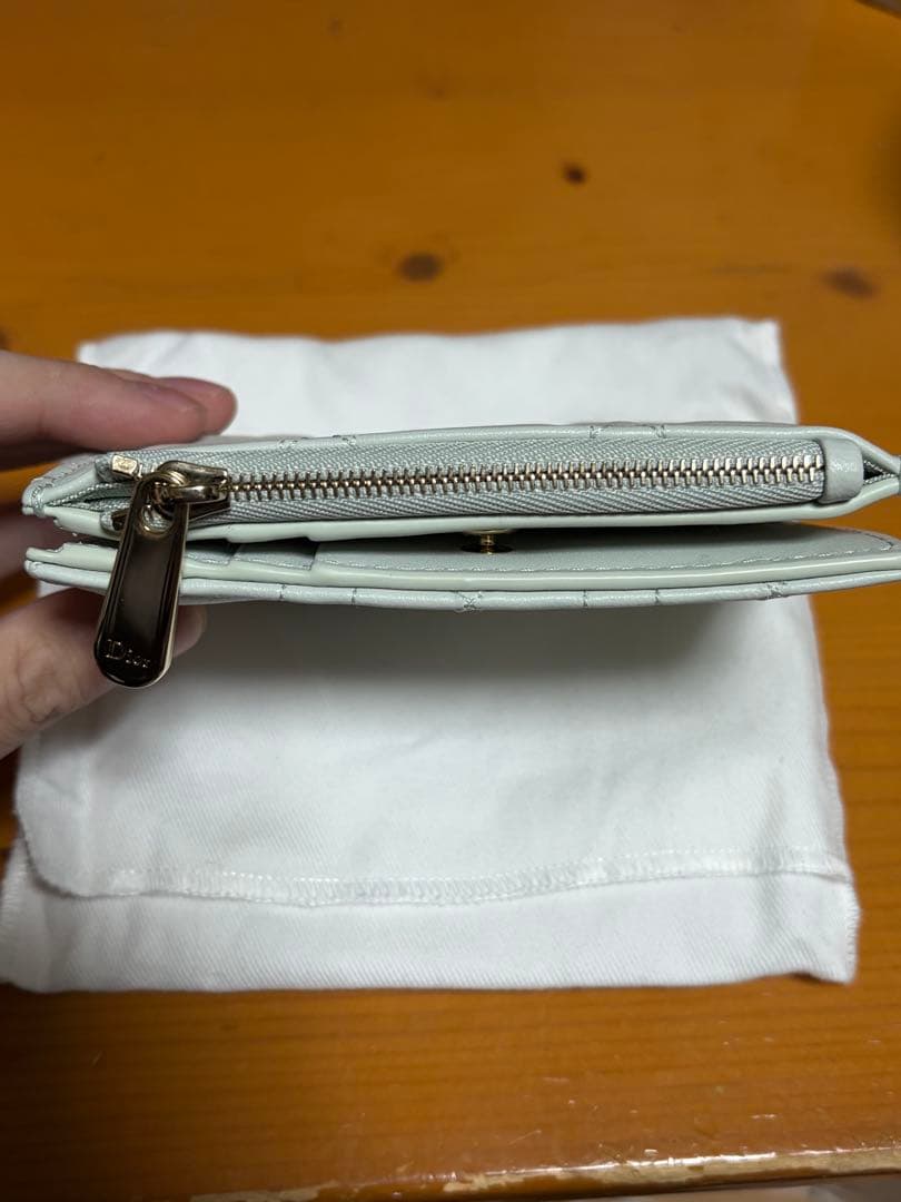 大幅値下げしました　「新品」LADY DIOR DAHLIA ウォレット